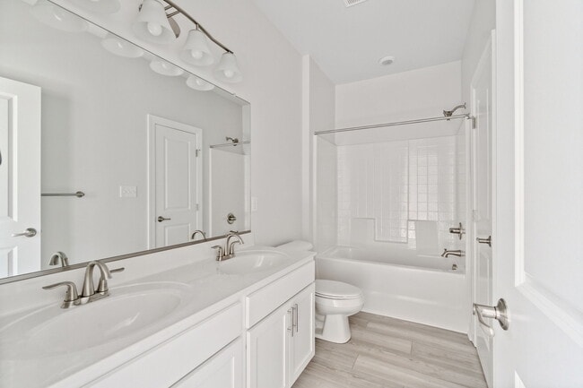 Building Photo - 2259 Sanibel Ln