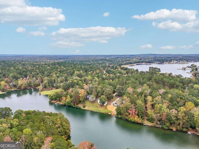 Building Photo - 7379 N Mitchell Ct