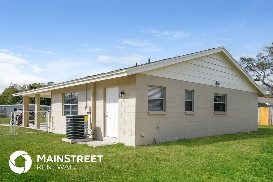 Building Photo - 7113 N 50th St