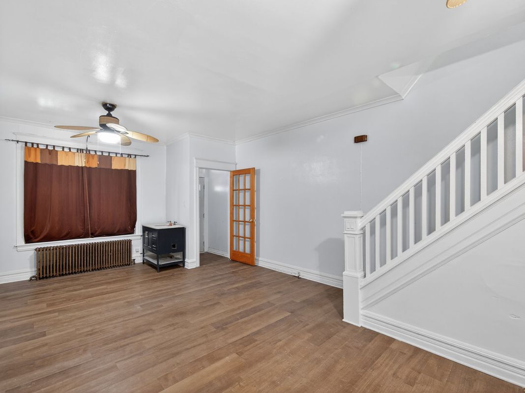 Building Photo - 608 Park St