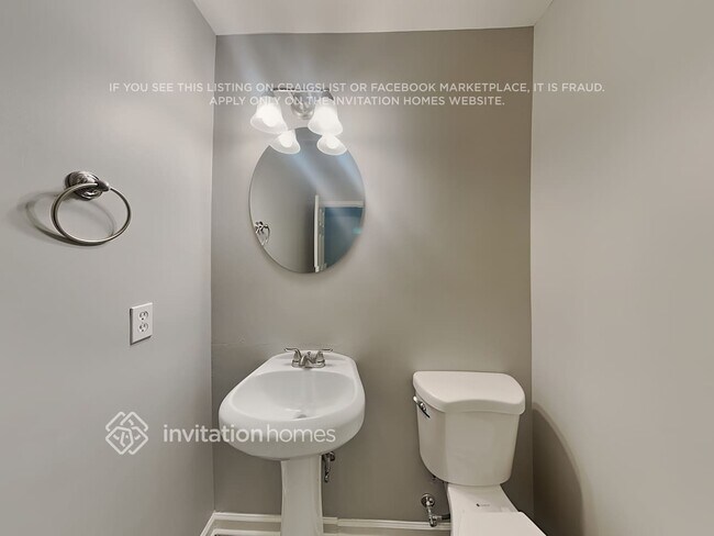 Building Photo - 1308 Crandon Dr