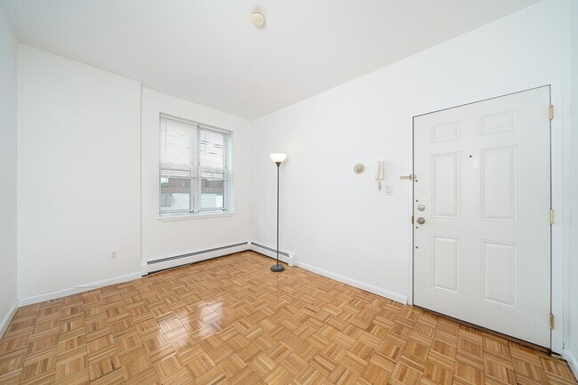 Building Photo - 314 Paterson Plank Rd