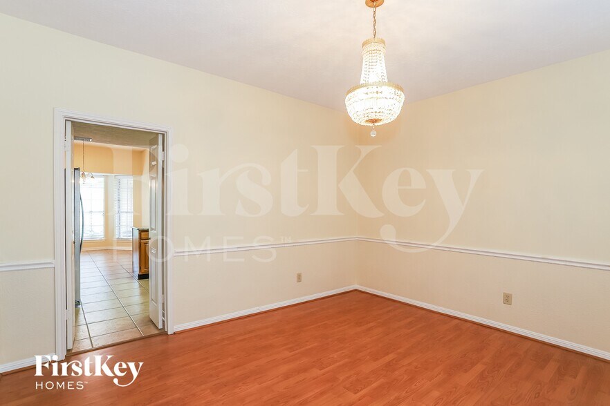 Building Photo - 20514 Hampshire Rocks Dr