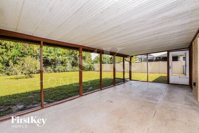 Building Photo - 201 Lambert St