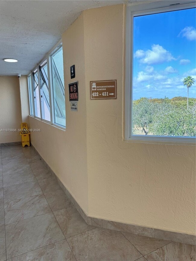 Building Photo - 2055 SW 122nd Ave