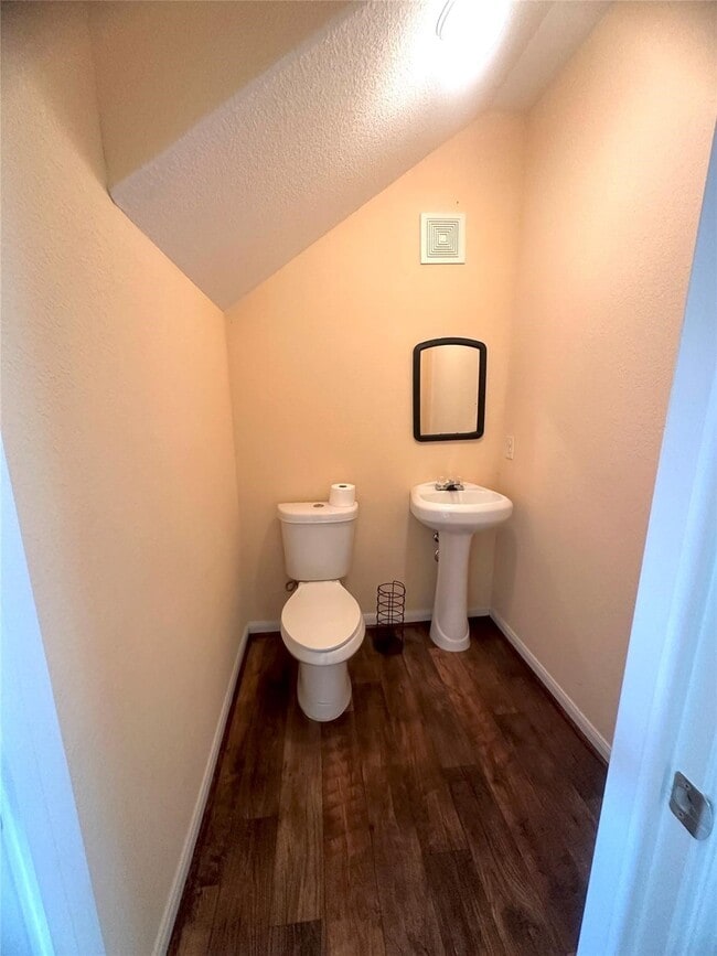 Building Photo - 8704 San Rocco St