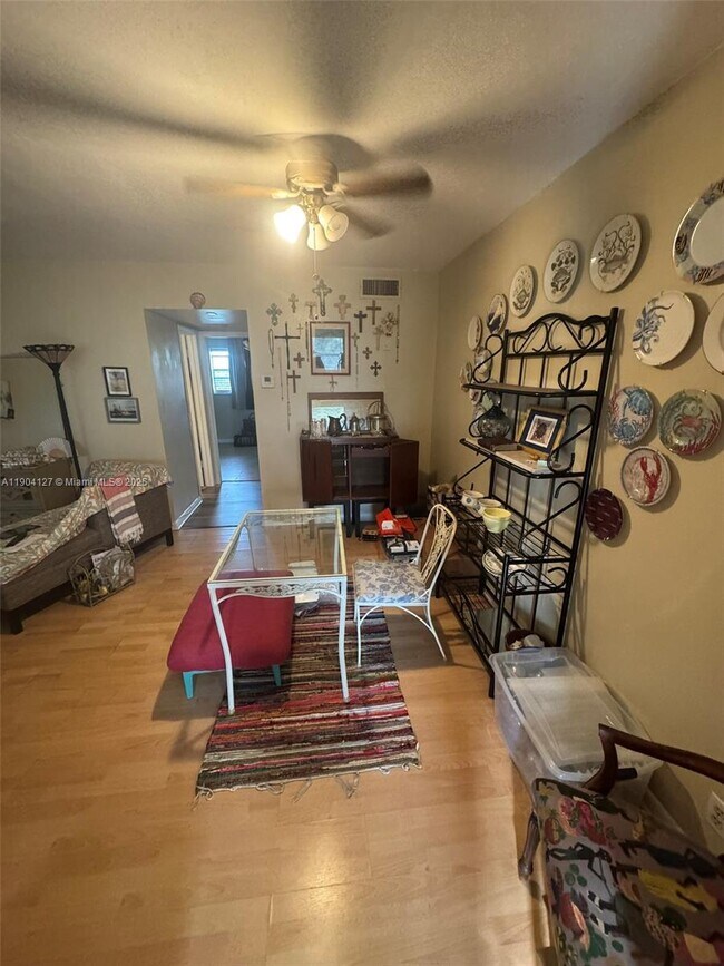 Building Photo - 270 Layne Blvd