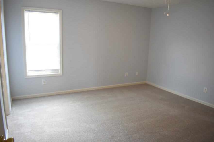 Building Photo - 6923 Alamosa Dr