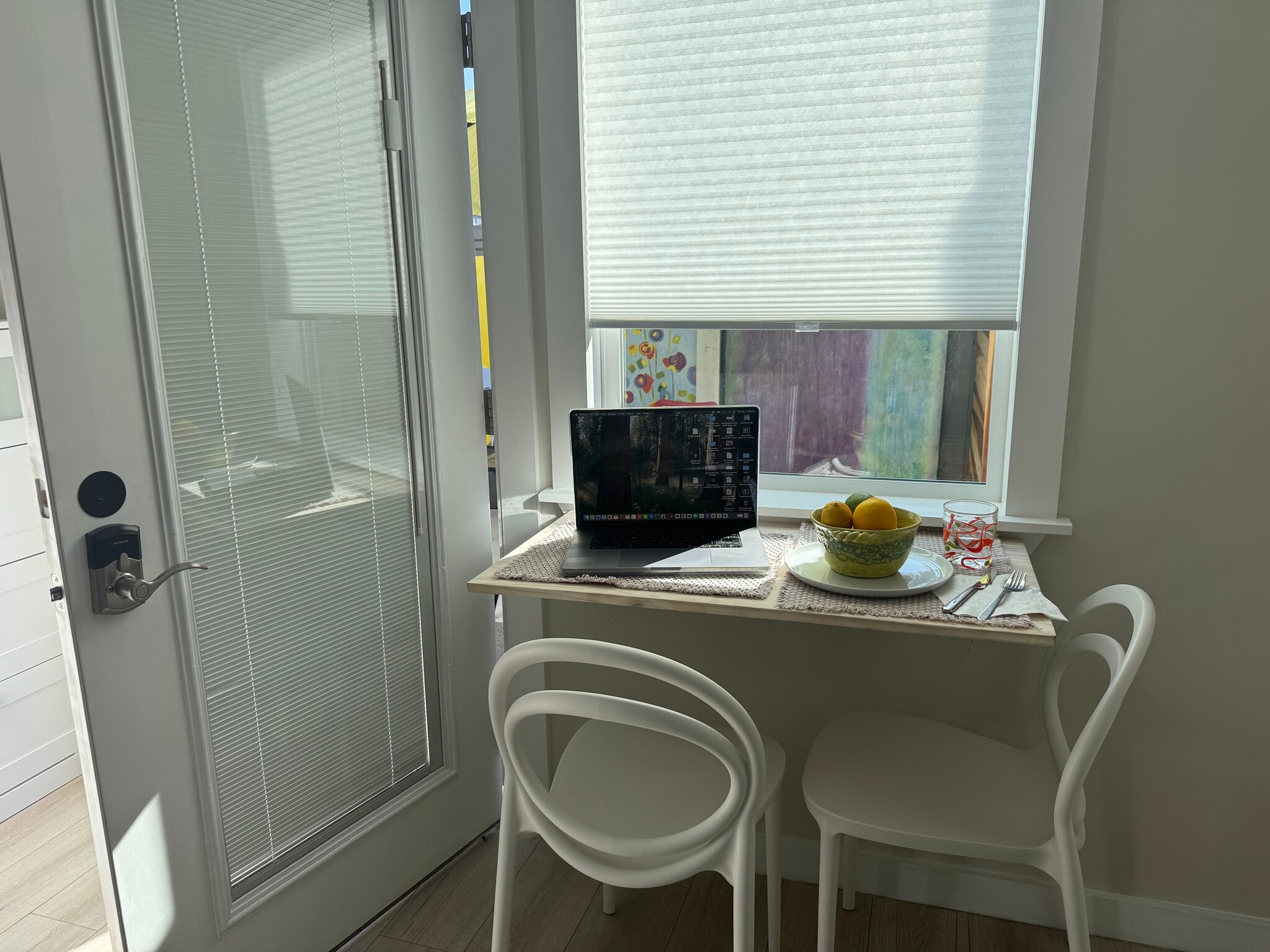 working/eating nook - 3744 Granada Ave