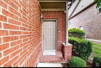 Building Photo - 460 Hunt Dr