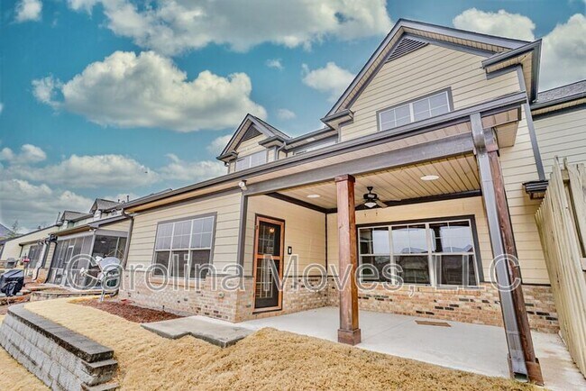 Building Photo - 213 Bell Heather Ln