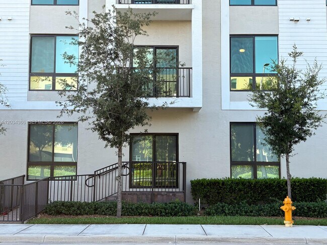 Building Photo - 8001 NW 41st St