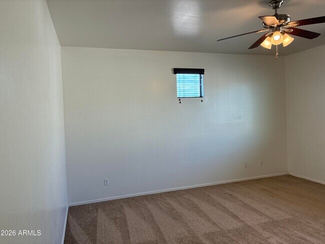 Building Photo - 92 W Aster Dr