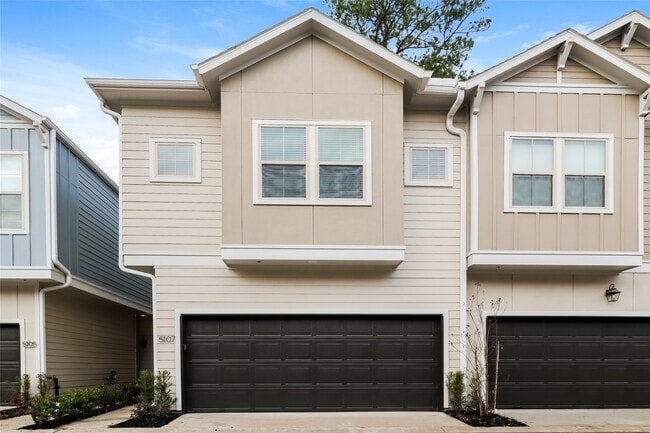 Building Photo - 5107 Royal Heath Dr