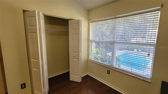 Building Photo - 4415 SW 34th St