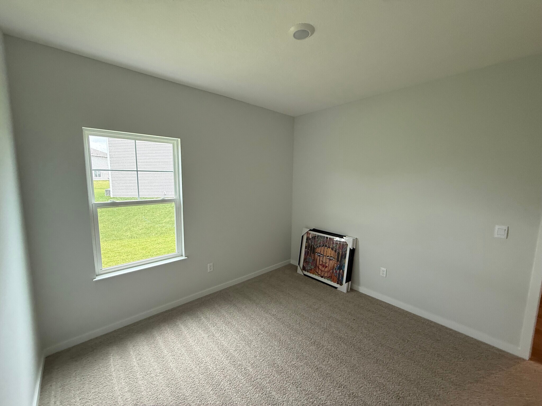 Building Photo - 37 Sunbeam Ct