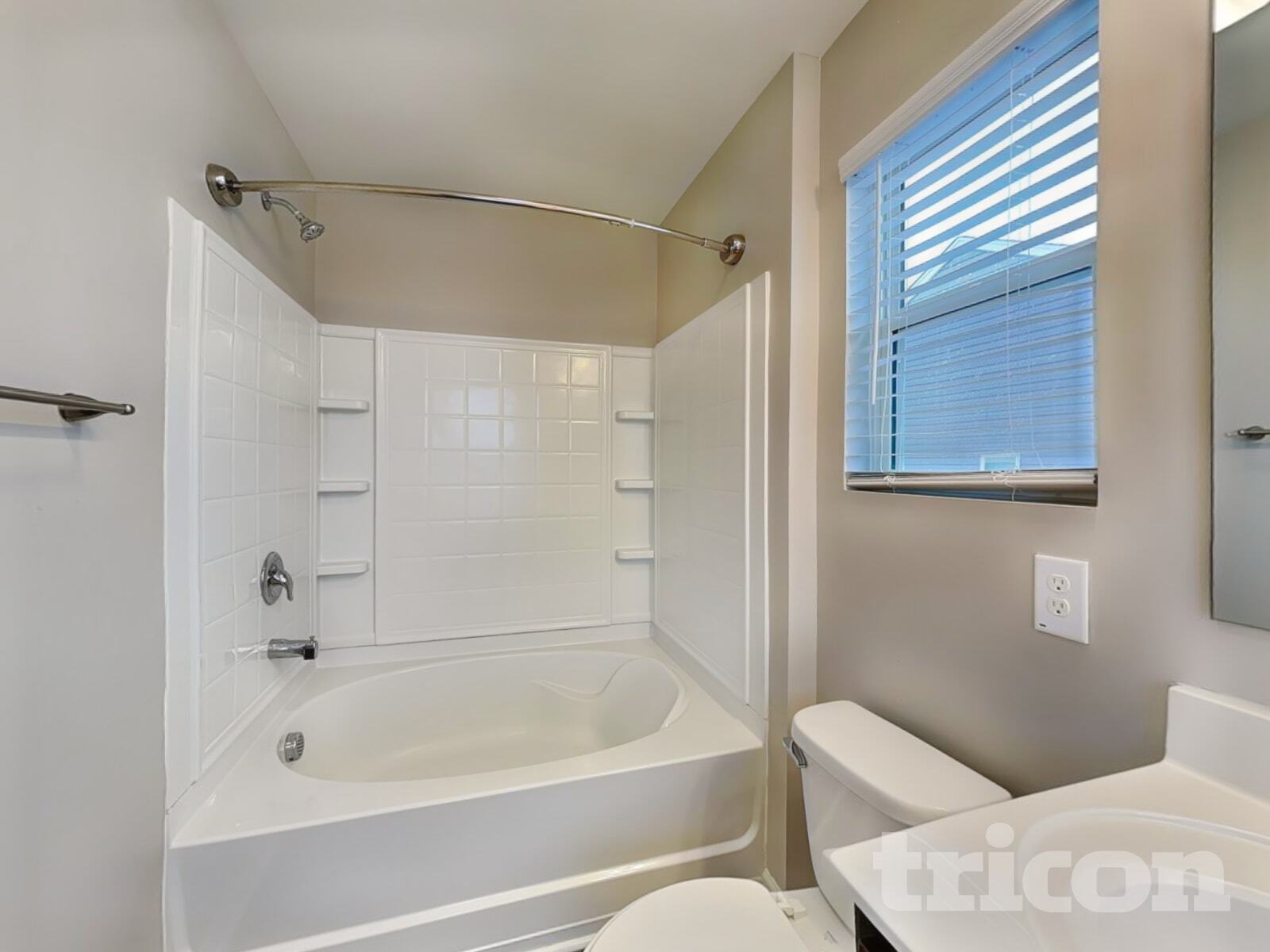 Building Photo - 115 Clove Hitch Dr