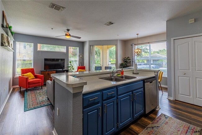 Building Photo - 8913 Legacy Ct