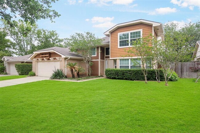 Building Photo - 2207 Brook View Ln