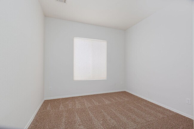 Building Photo - Beautiful Home With Casita in Sun City Anthem