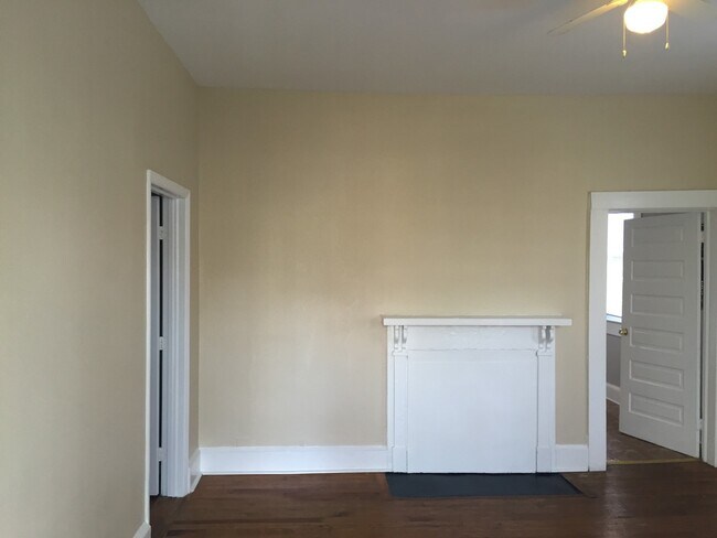 Building Photo - 27 Hemlock Dr