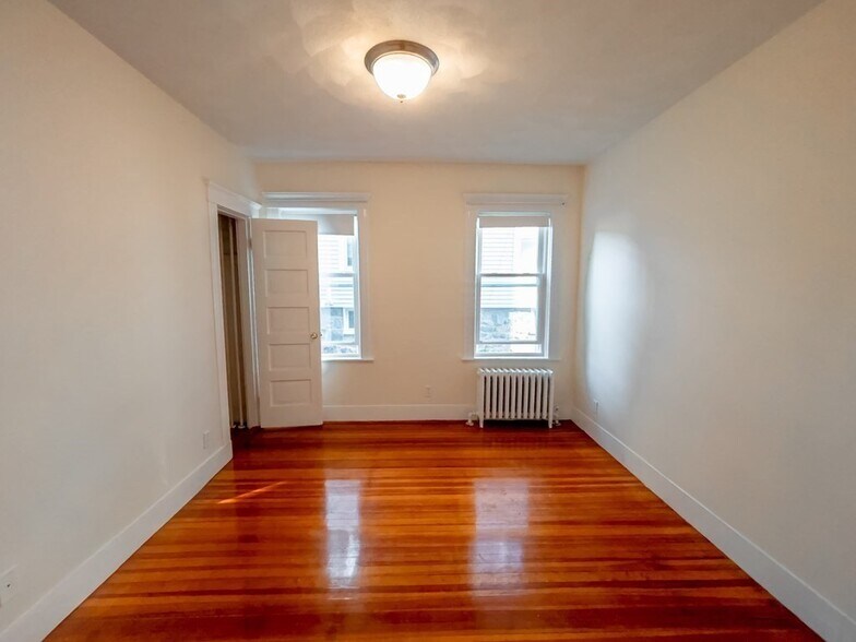 Building Photo - 24 Montvale St