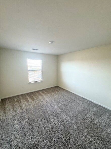 Building Photo - 753 Keeneland Dr