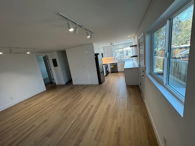 to Kitchen - 848 16th St