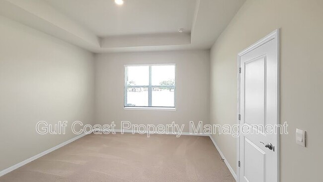 Building Photo - 590 157th Ct E