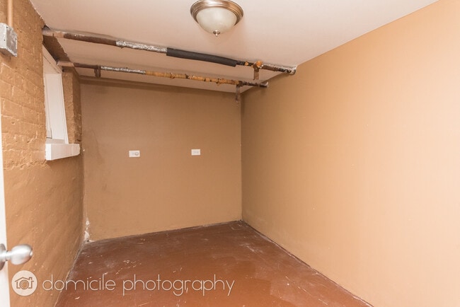 Building Photo - 4906 N Marmora Ave