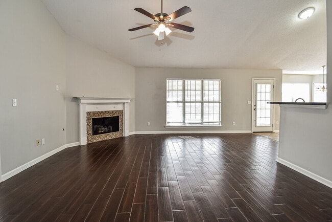 Building Photo - 13231 Braybourne Pkwy