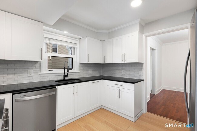 Building Photo - 43 Gregory Blvd