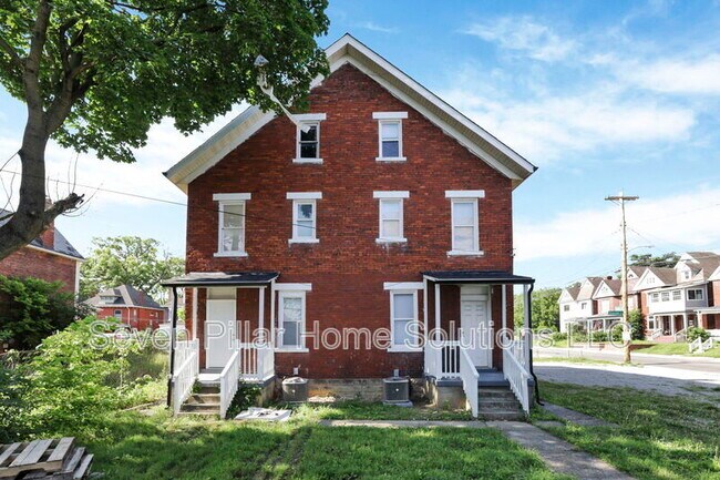Building Photo - 1544 Granville St
