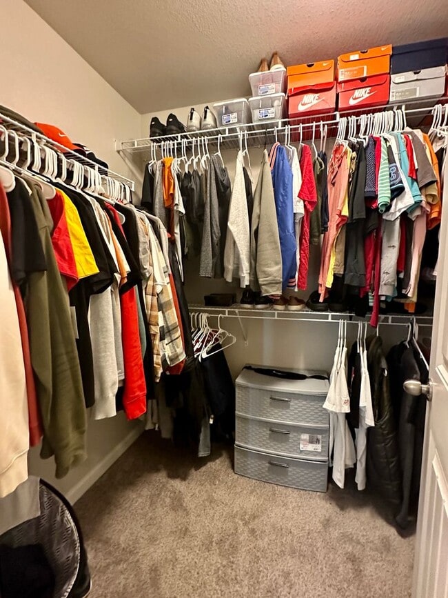 Building Photo - LIKE NEW CHAPEL HEIGHTS TOWNHOME w/ PIKES PEAK VIEWS - Security Deposit Waiver Available