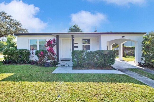 Building Photo - 2604 Fletcher Ct