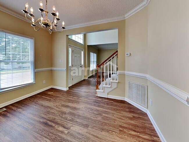 Building Photo - 9308 Leslieshire Dr