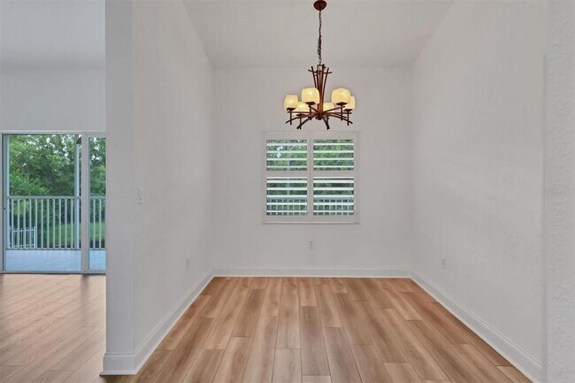 Building Photo - 7269 Fountain Palm Cir