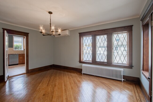 Building Photo - 3 Monmouth Ave