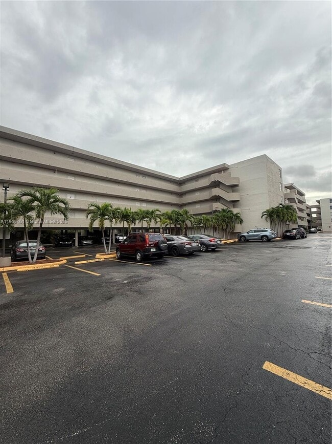 Building Photo - 802 NW 87th Ave