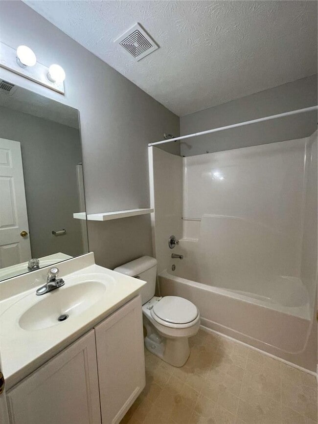 Building Photo - 2346 Delfern Dr NW