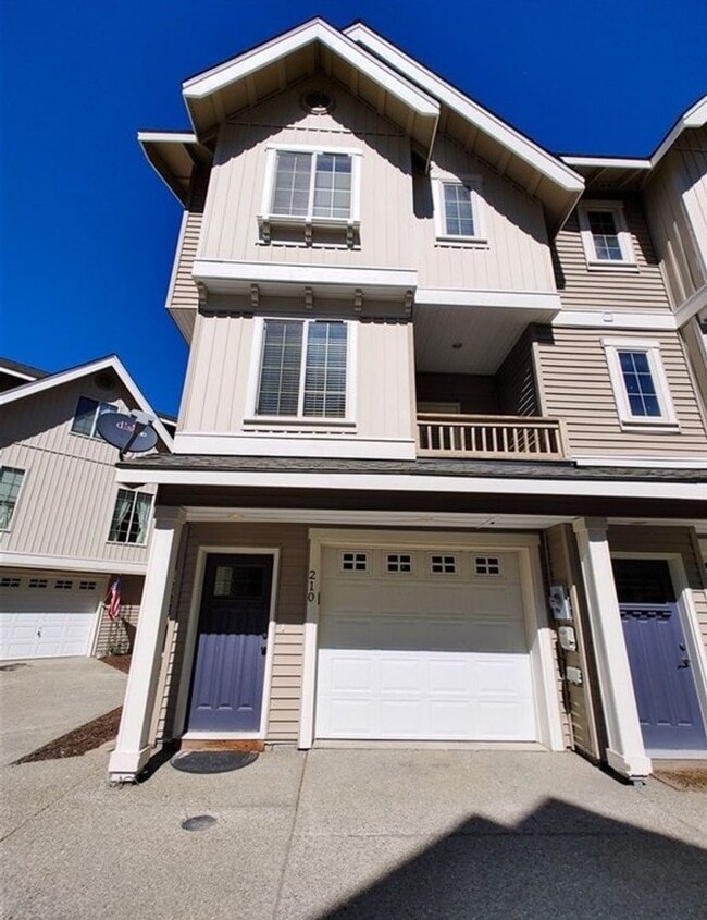 Building Photo - 210 Sage Brook Ln