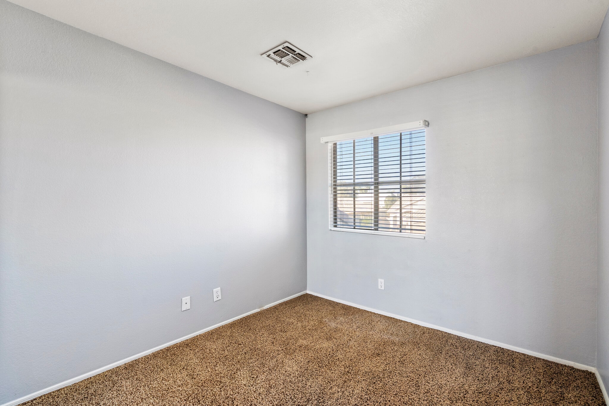 Building Photo - 4719 E Goldfinch Gate Ln