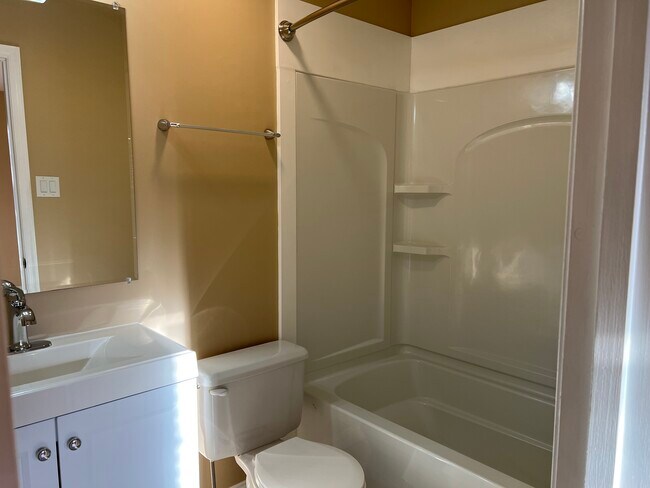 Building Photo - 1412 Nestlewood Ct