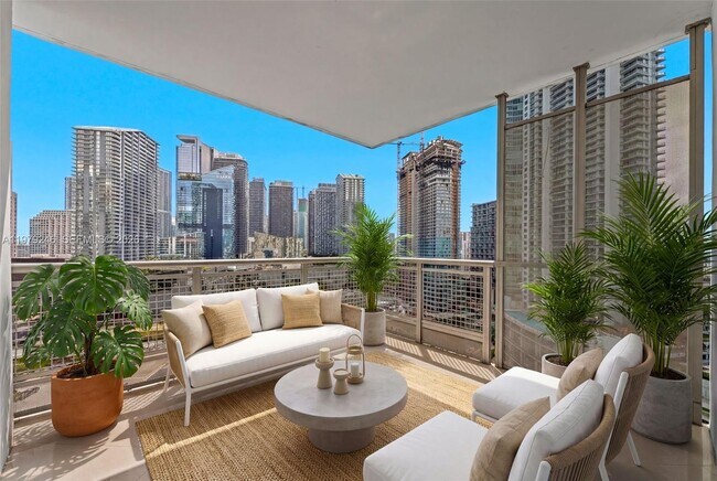 Building Photo - 350 S Miami Ave