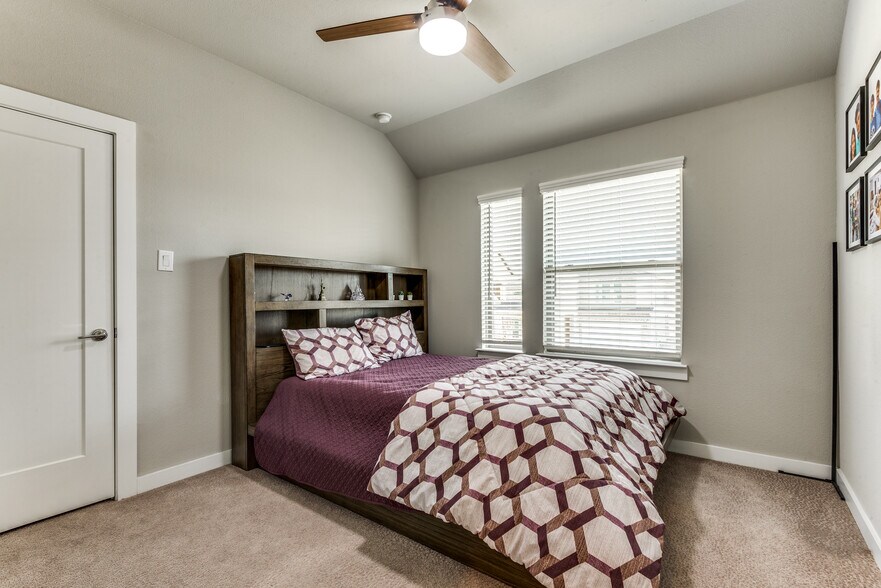 Building Photo - 3528 Hollow Pine Dr