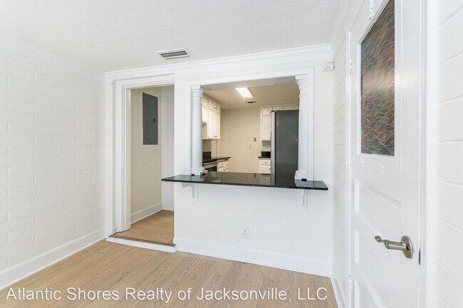 Building Photo - 4 br, 2 bath House - 1103 14th Ave. N