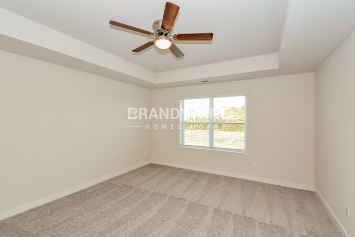 Building Photo - 135 Rising Private Ln