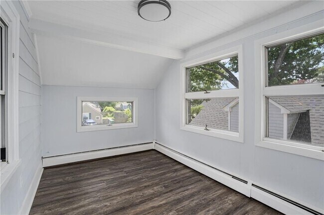 Building Photo - 5 Shippen Ave