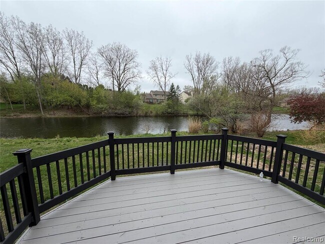 Building Photo - 5140 Woodrun Ct