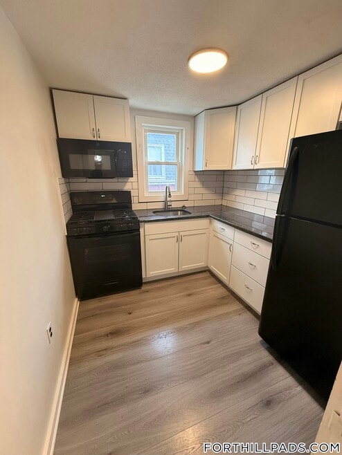 Building Photo - 44 Vale St